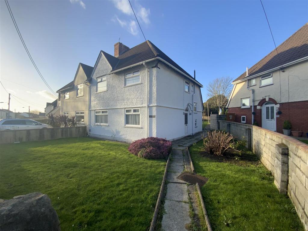 Alexandra Road, Gorseinon, Swansea 3 bed semidetached house £142,000