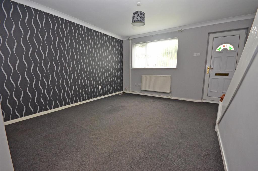 Glenfield Road, Luton 3 bed semidetached house for sale £300,000
