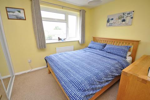 17 Blacksmiths Copse, Hailsham, BN27 3XB