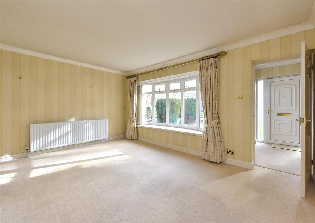 All Saints Drive, Four Oaks, Sutton Coldfield 3 bed detached house £