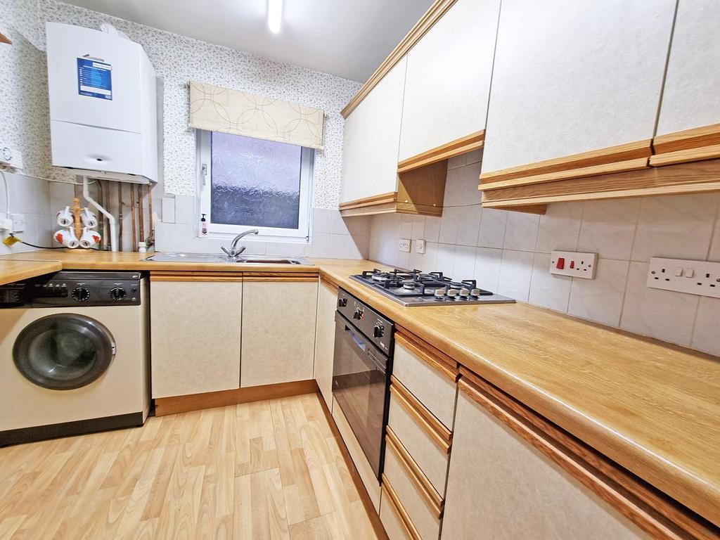 Alexandra Road, Waterloo, Liverpool 2 bed apartment £125,000