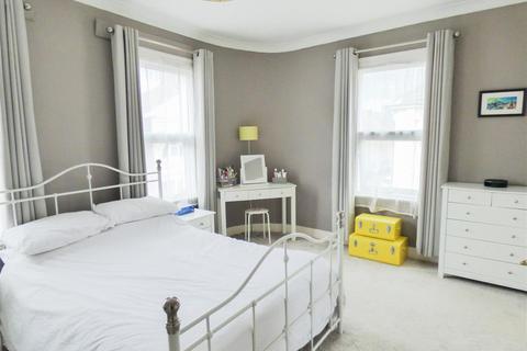 22 Berkley Road, Gravesend, DA12 2EU