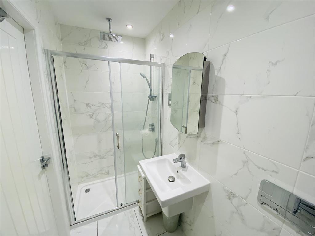 En-suite One