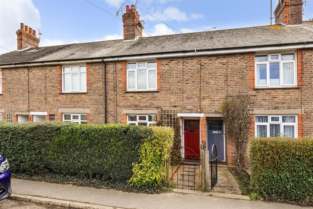 Bilsham Road, Yapton 3 bed terraced house £320,000