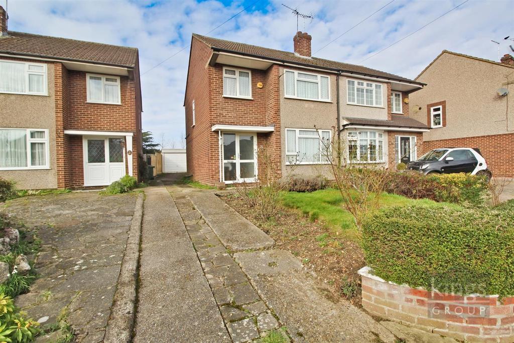 Montayne Road, Cheshunt, Waltham Cross 3 bed semidetached house £499,995