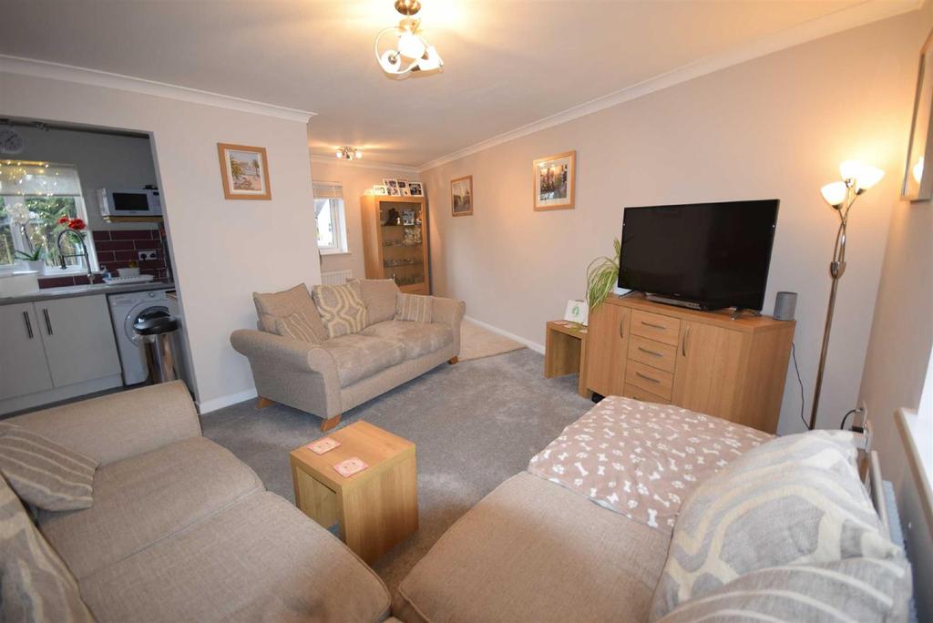 Rudman Park, Chippenham 2 bed coach house £205,000