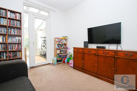 79 Carrow Road, Norwich, NR1 1HS