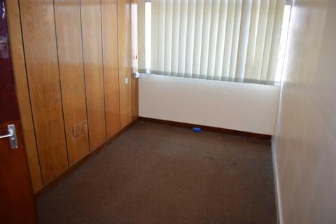 Office to rent, High Road, Leyton