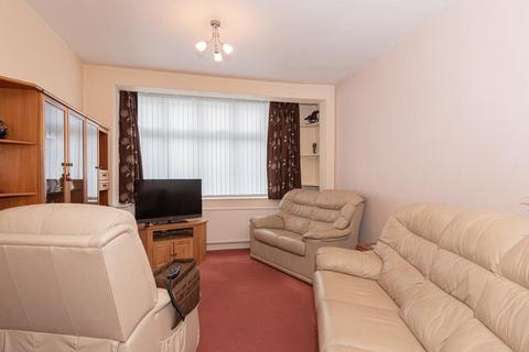 226 Stoneleigh Avenue, Worcester Park, KT4 8YB