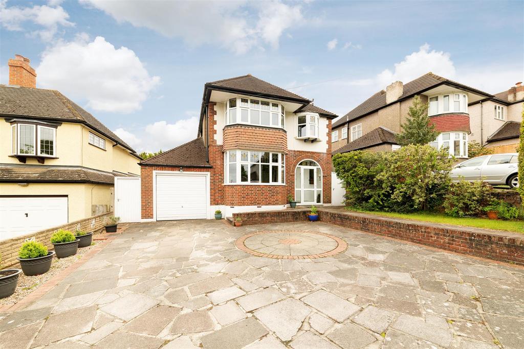 Holmwood Road, Cheam 3 bed detached house £925,000