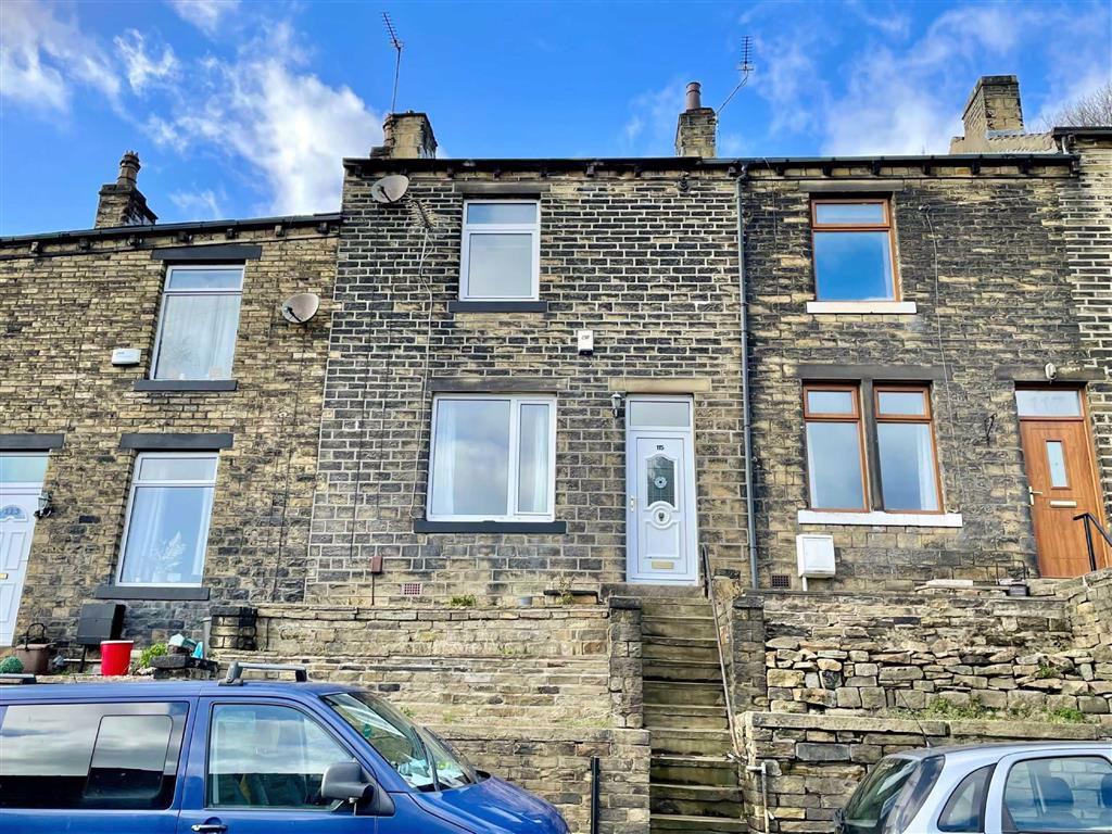 Park Road, Elland, Halifax, HX5 2 bed terraced house £115,000