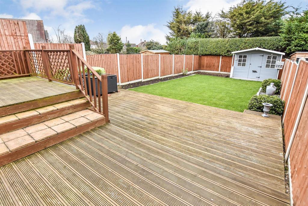 Stanley Road, Benfleet 4 bed semidetached house £495,000