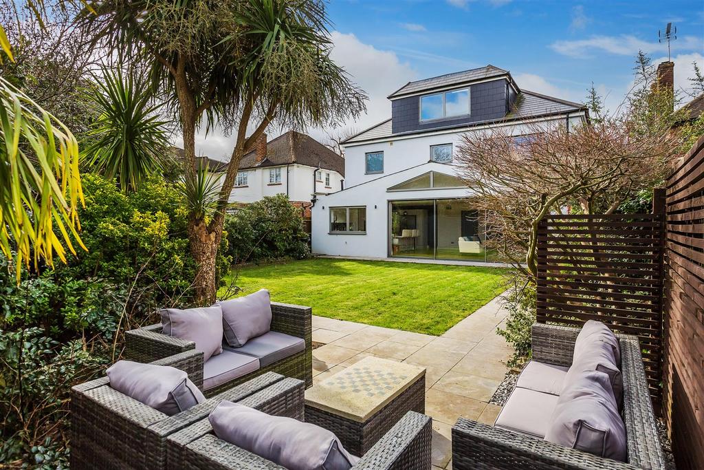 House. partnership Thames Ditton