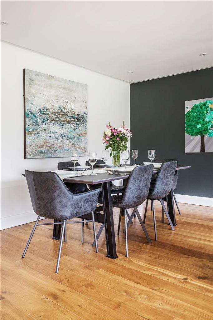 House. partnership Thames Ditton