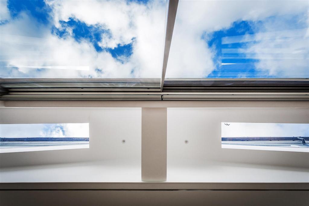 House. partnership Thames Ditton