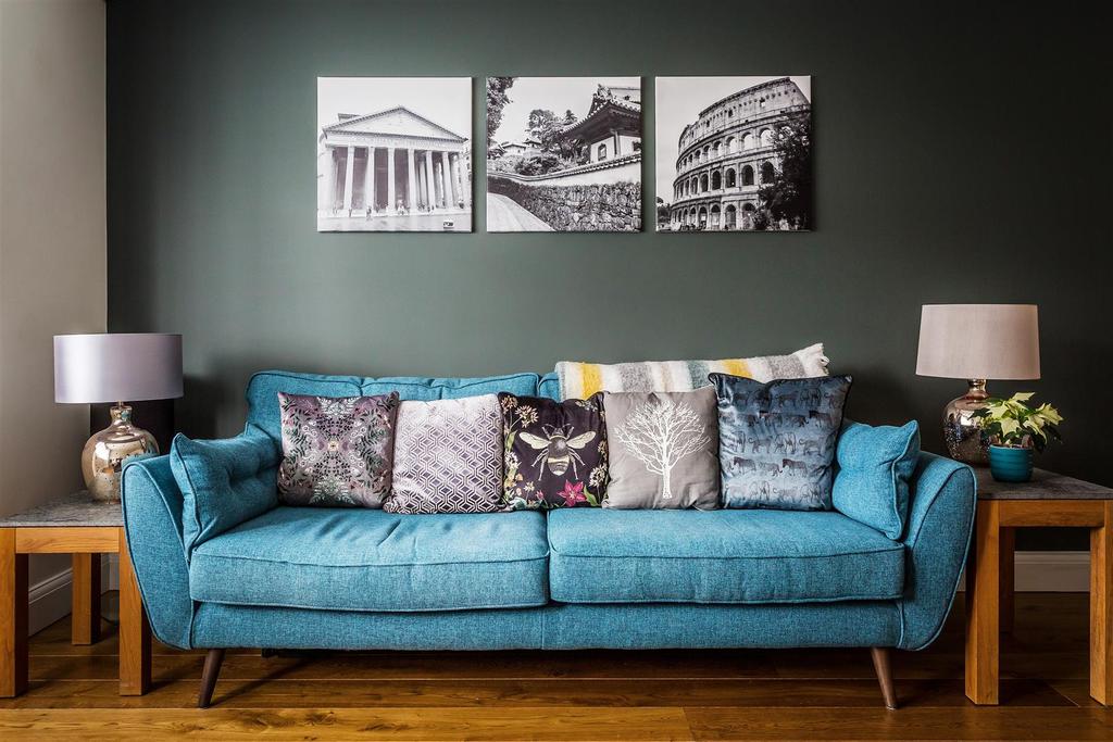House. partnership Thames Ditton