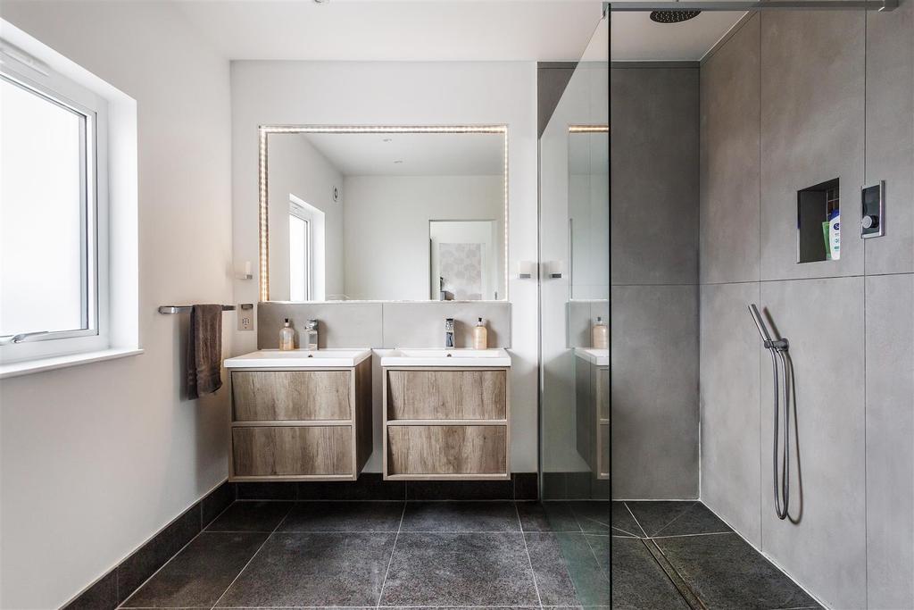 House. partnership Thames Ditton