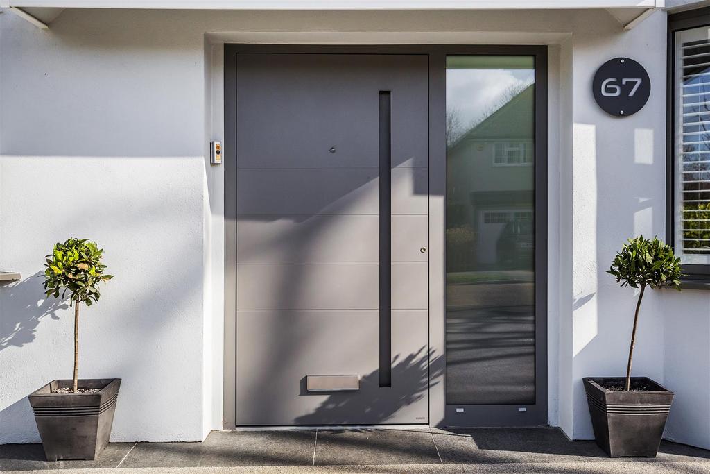 House. partnership Thames Ditton