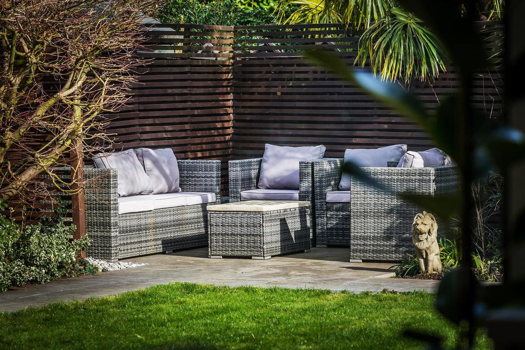 House. partnership Thames Ditton
