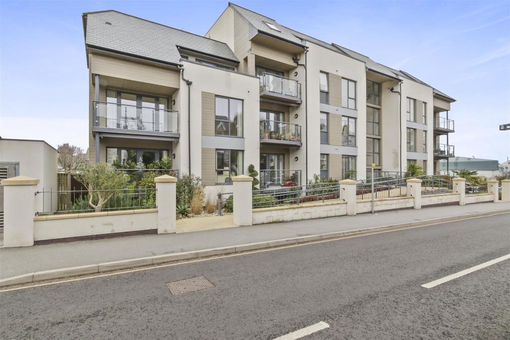 Trelawny House, Bar Road, Falmouth 1 bed apartment £285,000