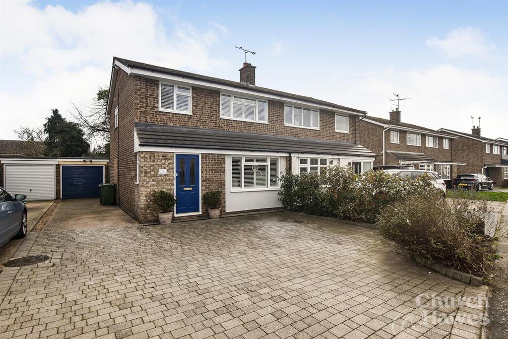 Heywood Way, Heybridge 3 bed semidetached house £355,000