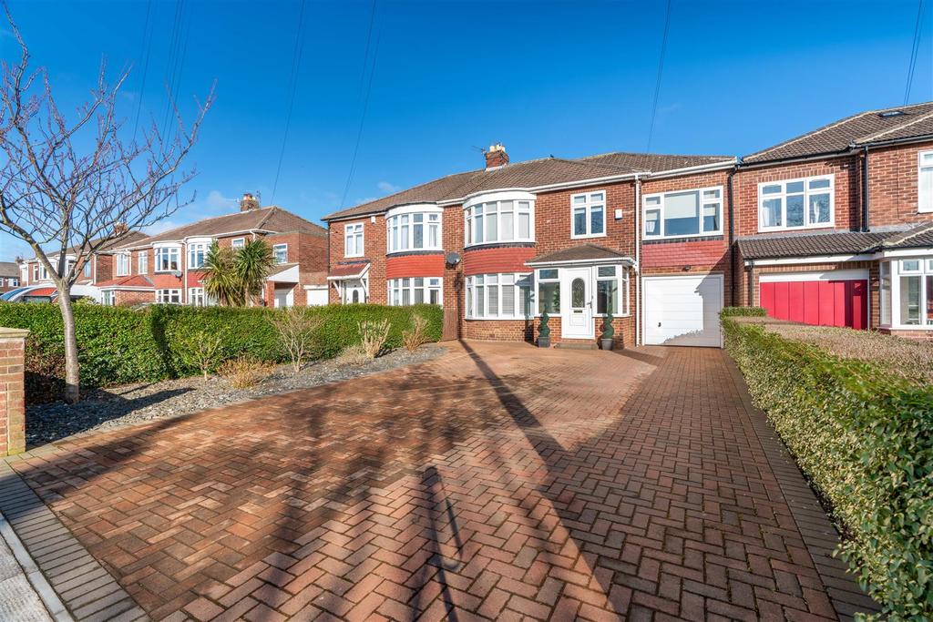 Grenville Drive, Brunton Park, Newcastle Upon Tyne 4 bed semidetached