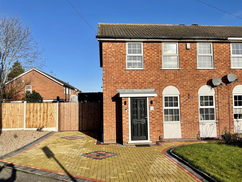 The Ridgeway, Burbage 3 bed semidetached house £290,000