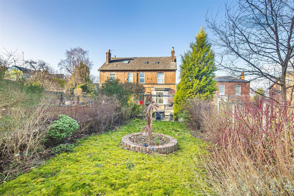 Carr Road, Walkley, S6 2WZ 4 bed semidetached house £495,000