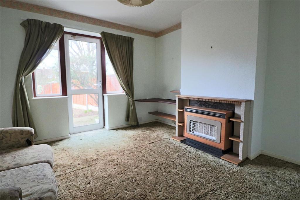 Blewbury Drive, Tilehurst, Reading 3 bed semidetached house £425,000