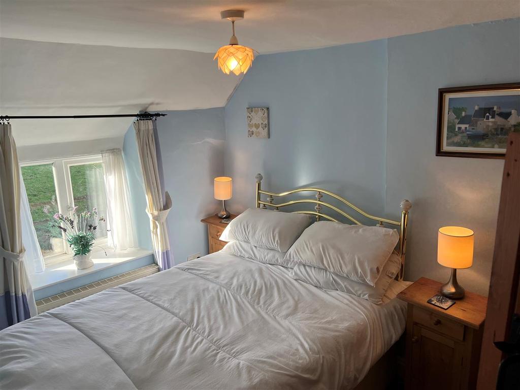 Bedroom 2.jpg