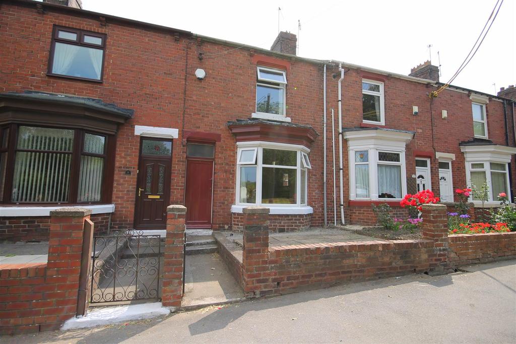 Grove Terrace, Langley Moor, Durham 2 bed terraced house £495 pcm (£