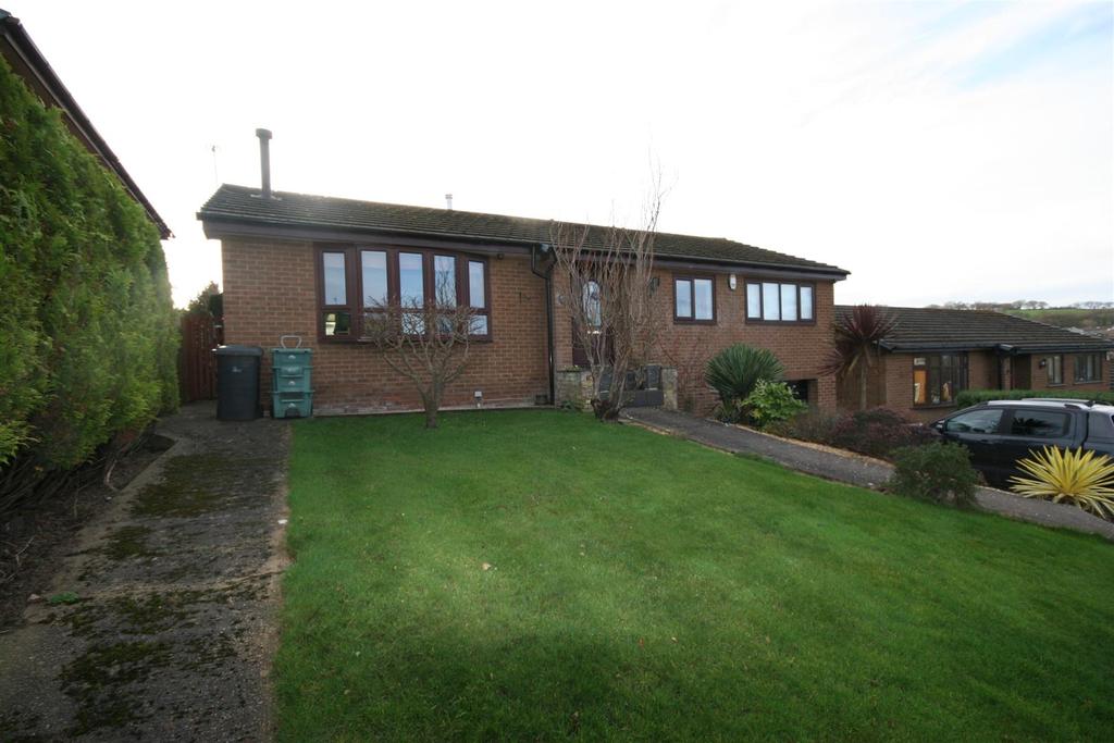 Dolwen Road, Old Colwyn 3 bed detached bungalow £345,000
