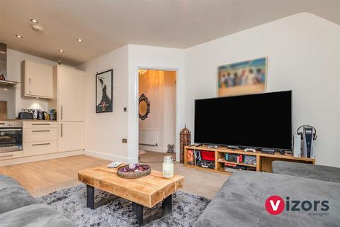10 Shottery Close, Ipsley, Redditch, B98 0GE