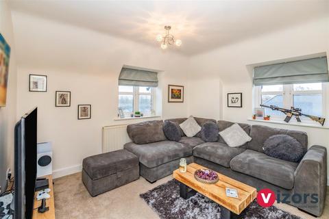 10 Shottery Close, Ipsley, Redditch, B98 0GE
