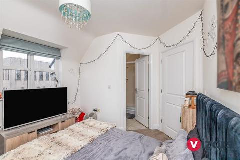 10 Shottery Close, Ipsley, Redditch, B98 0GE