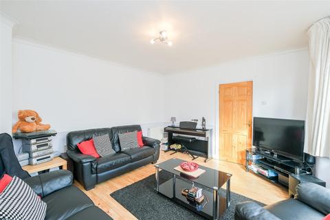 115 Larkshall Road, London, E4 6PE