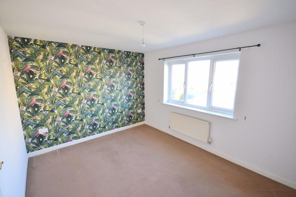 Pinewood Close, Newton Aycliffe 2 bed semidetached house £550 pcm (£