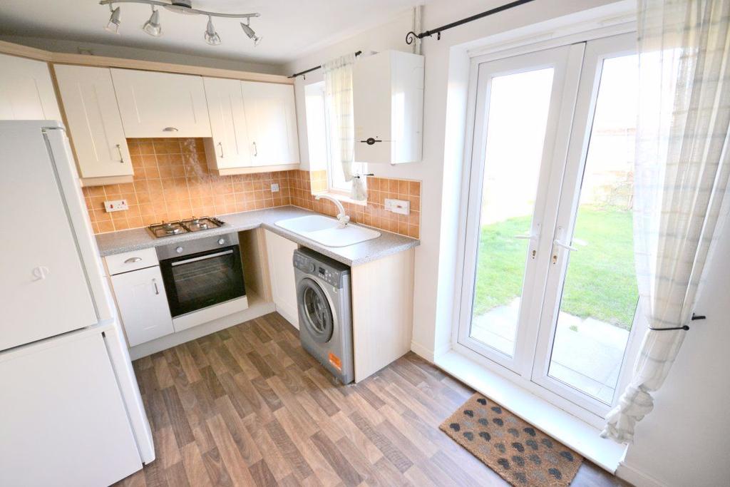 Pinewood Close, Newton Aycliffe 2 bed semidetached house £550 pcm (£