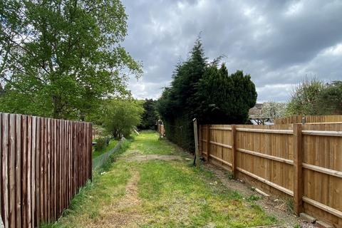 18 Stanhope Road, Northampton, NN2 6JX