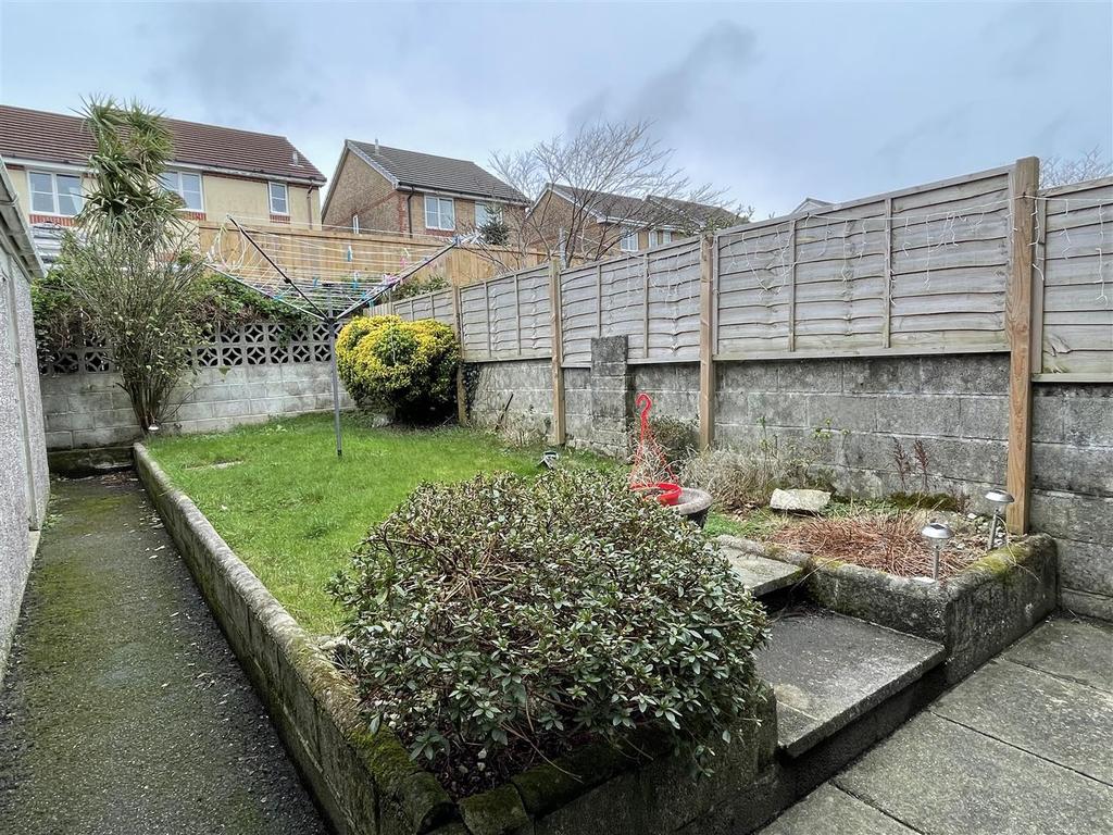 Hallane Road, St. Austell 3 bed semidetached house £225,000
