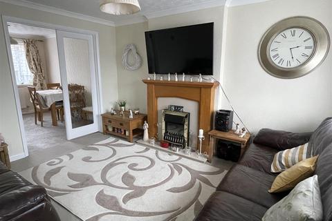 64 Hallane Road, St Austell, PL25 3EL