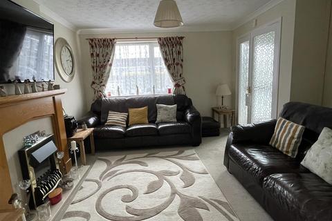 64 Hallane Road, St Austell, PL25 3EL