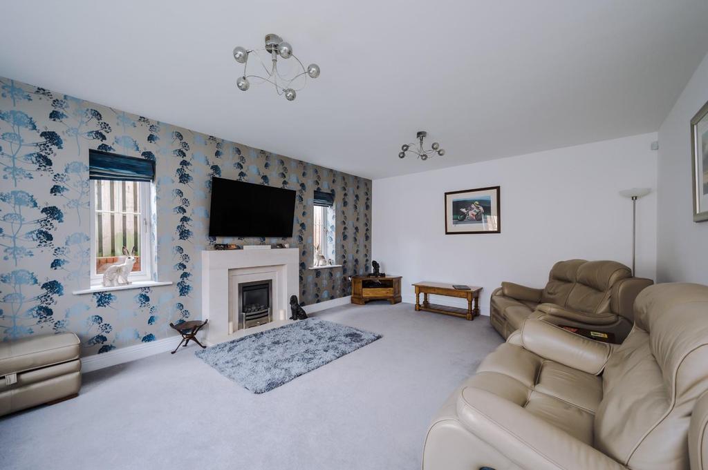 Grenfell Gardens, Colne 4 bed detached house £540,000