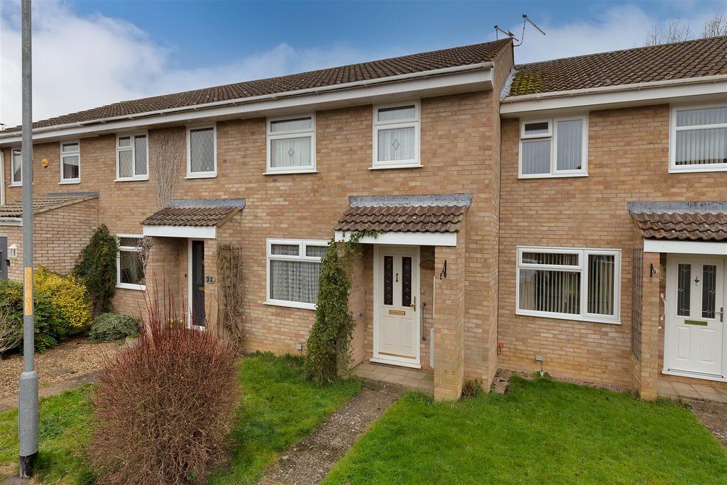Dimmock Close, Paddock Wood, Tonbridge 3 bed terraced house £320,000