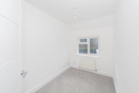 6 Horsley Close, Epsom, KT19 8HB