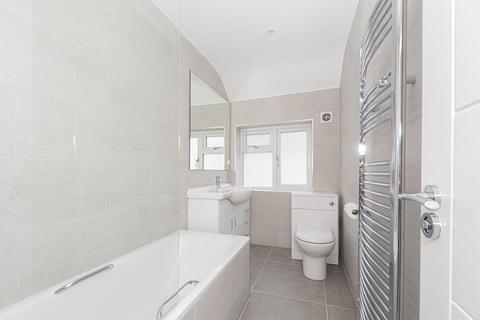 6 Horsley Close, Epsom, KT19 8HB
