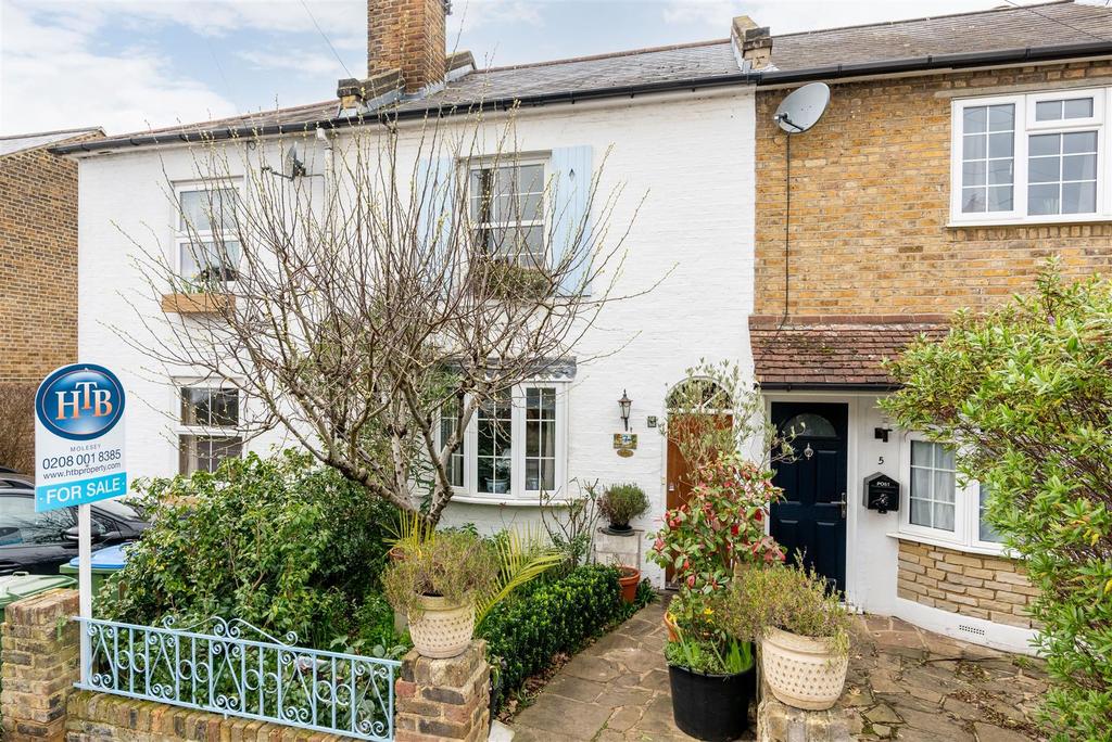 Avern Road, West Molesey 2 bed house £575,000