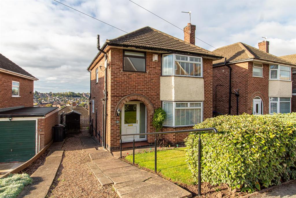 Violet Road, Carlton, Nottingham 3 bed detached house £200,000