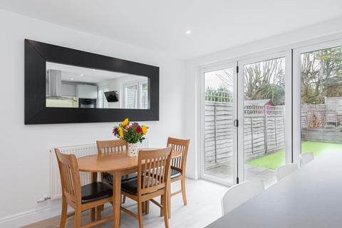 66 Ashurst Road, Tadworth, KT20 5EU