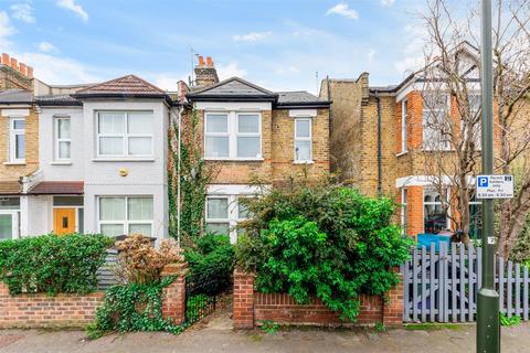 61 Chestnut Road, London, SW20 8ED